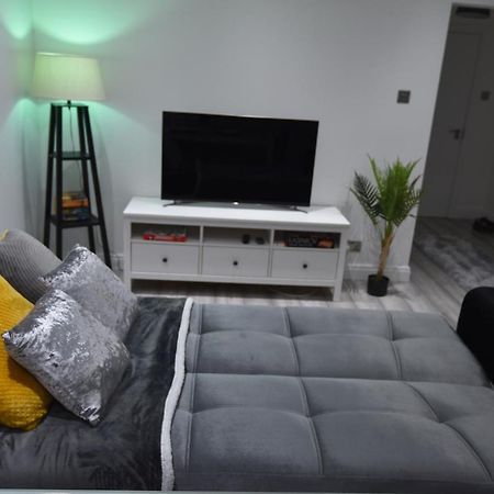 Cozy! 2-Bedroom Exclusive Apartment Near Bristol City Centre Easton Speedwell Sleeps Upto 6 ภายนอก รูปภาพ