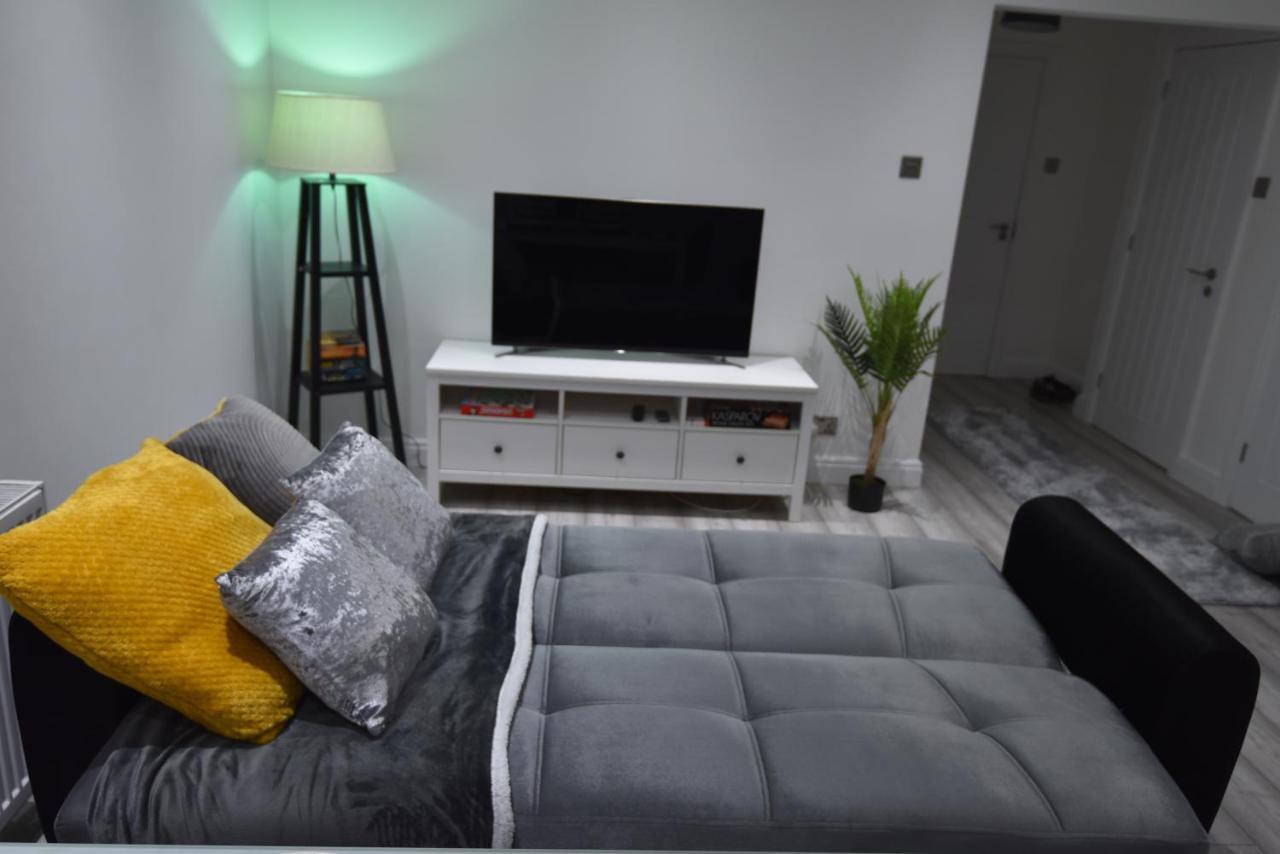 Cozy! 2-Bedroom Exclusive Apartment Near Bristol City Centre Easton Speedwell Sleeps Upto 6 ภายนอก รูปภาพ