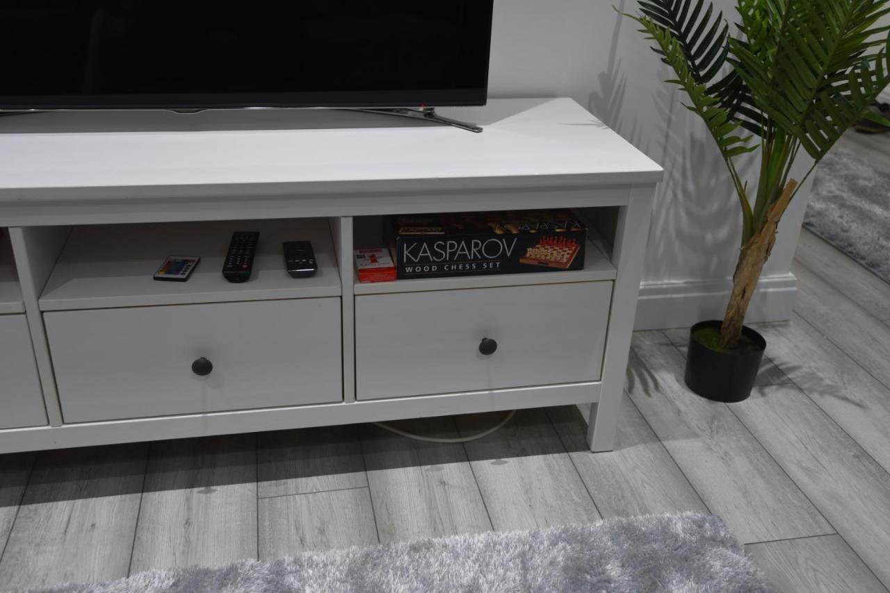 Cozy! 2-Bedroom Exclusive Apartment Near Bristol City Centre Easton Speedwell Sleeps Upto 6 ภายนอก รูปภาพ