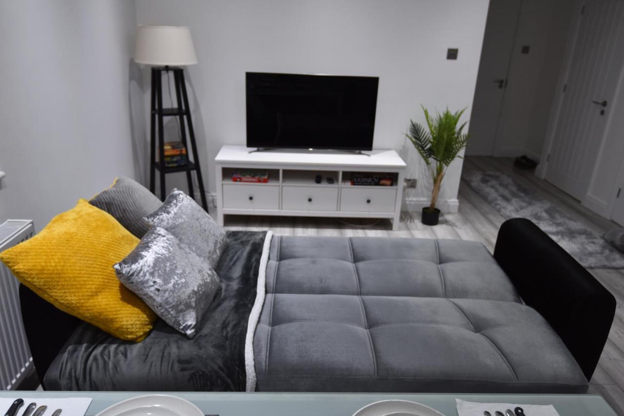 Cozy! 2-Bedroom Exclusive Apartment Near Bristol City Centre Easton Speedwell Sleeps Upto 6 ภายนอก รูปภาพ