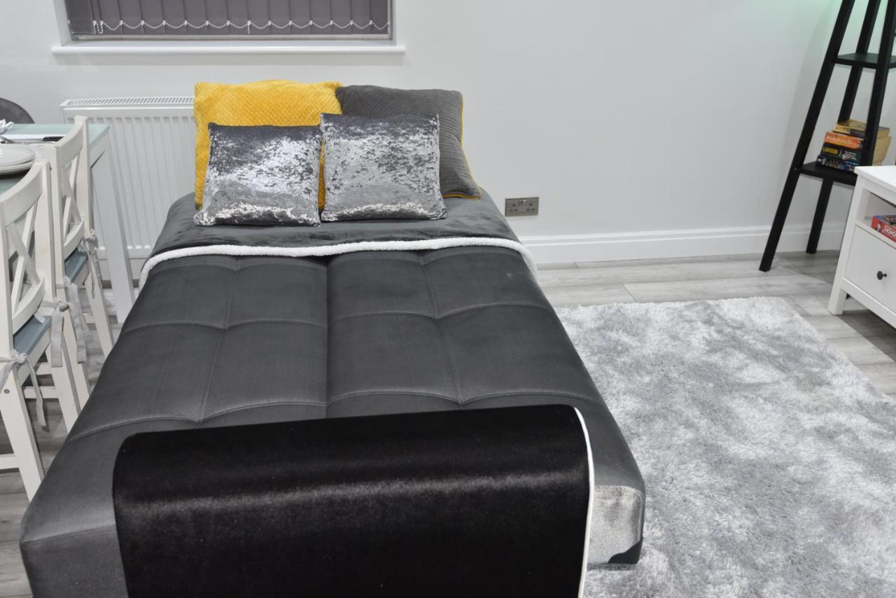Cozy! 2-Bedroom Exclusive Apartment Near Bristol City Centre Easton Speedwell Sleeps Upto 6 ภายนอก รูปภาพ