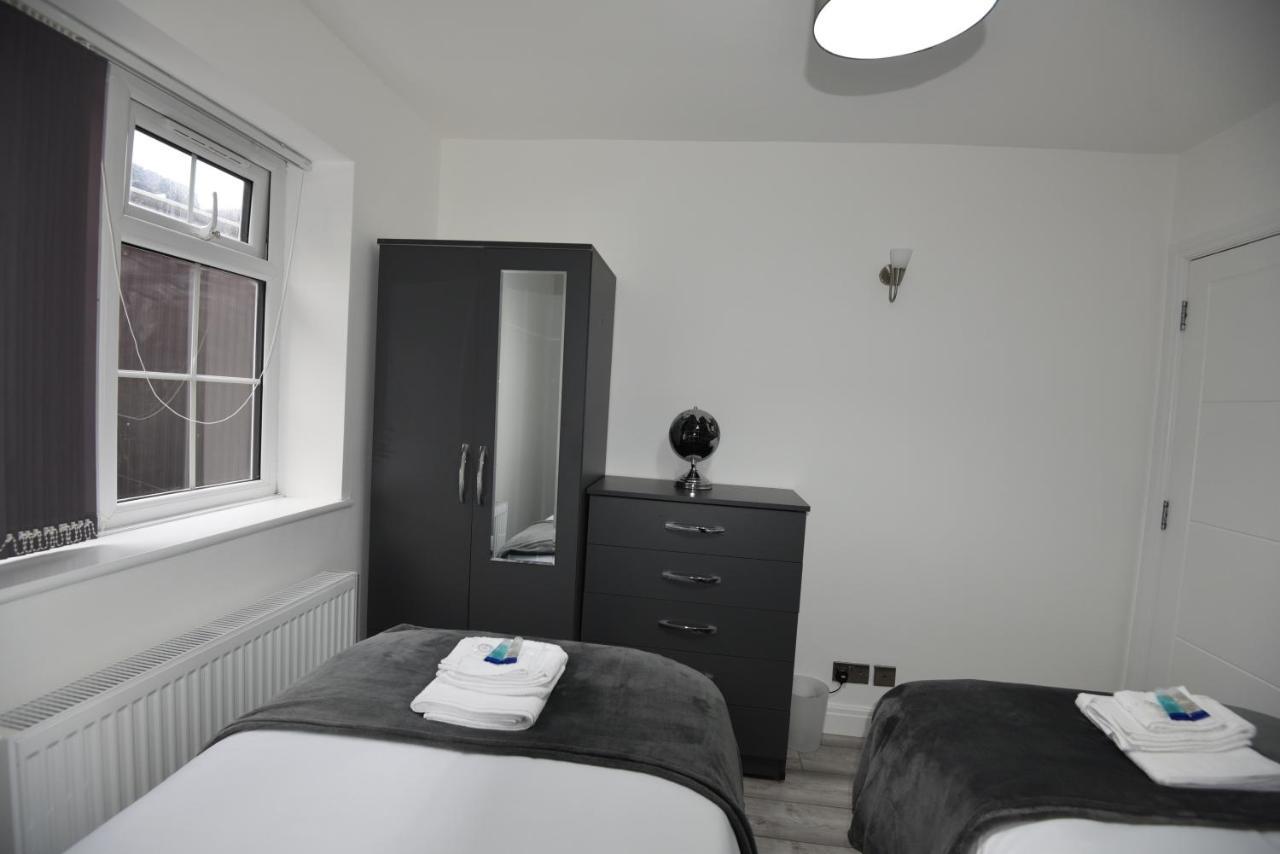 Cozy! 2-Bedroom Exclusive Apartment Near Bristol City Centre Easton Speedwell Sleeps Upto 6 ภายนอก รูปภาพ