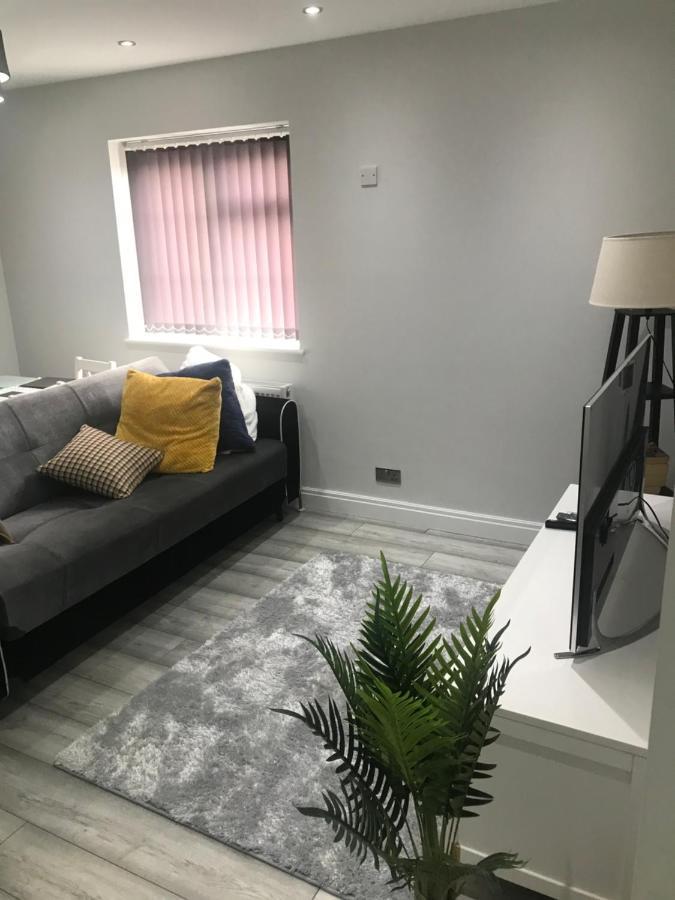 Cozy! 2-Bedroom Exclusive Apartment Near Bristol City Centre Easton Speedwell Sleeps Upto 6 ภายนอก รูปภาพ